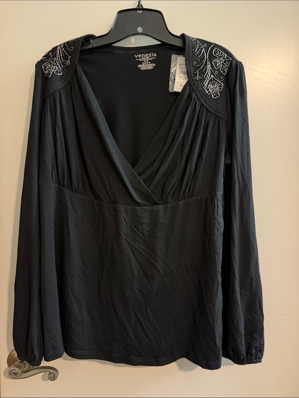 Venezia Black Stretch‎ V-Neck Top